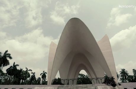 Mausoleum Of The Three Leaders