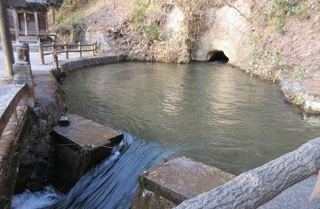 Tonokuchizeki Cave