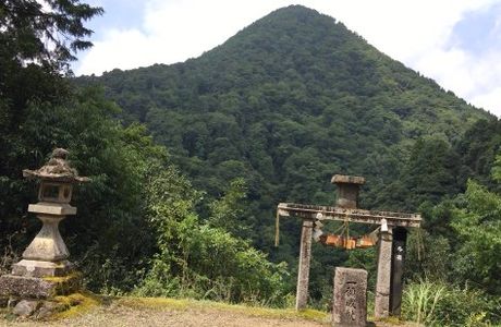 Moto Isenaigu Kotai Shrine