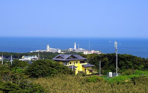 Chikyu no Marukumieru Oka Observatory Paviliion 1