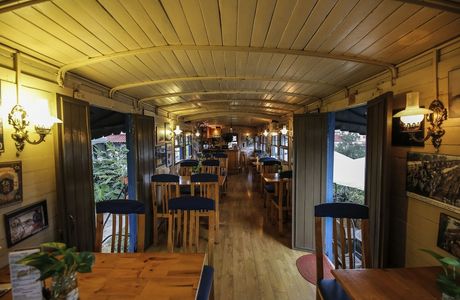 Dalat Train Villa & Cafe