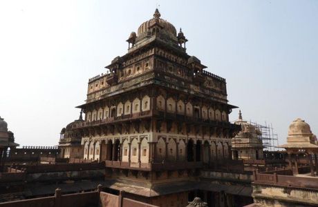 Bir Singh Palace