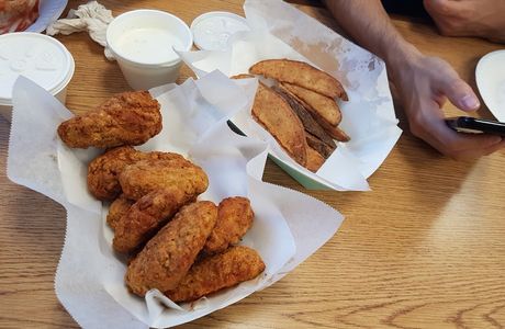 Magoo's Pizza Delano