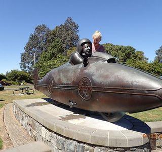 Burt Munro Statue
