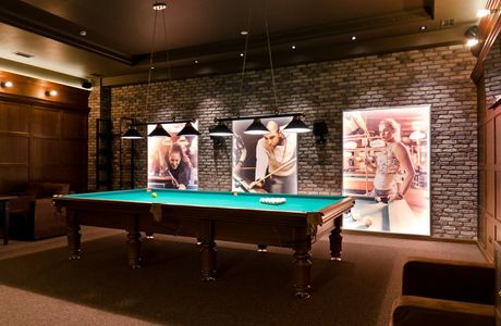Bomond Billiards Club