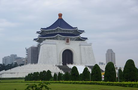 Hakushu Memorial Hall