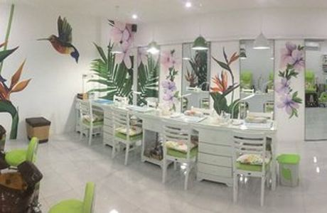 Nail Bar - Beauty Salon