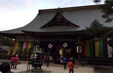 Chuson-ji Temple Hombo Omotemon Yakuimon