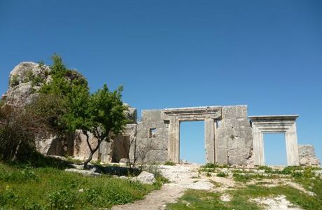 Synagogue Ruins