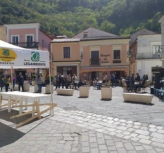 Antica Casa del Tessuto, Cav. Francesco Brando