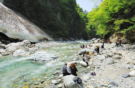 Kanetsuri Hot Spring