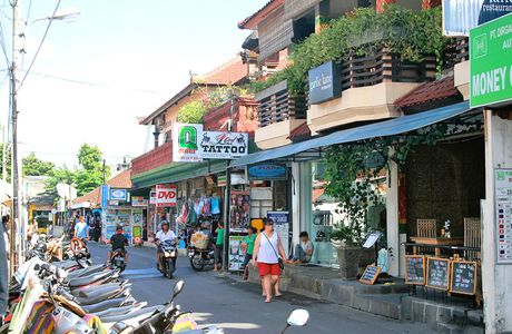 Kuta Shopping Street