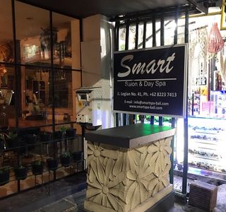 Smart Salon and Relaxing Spot