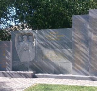 Monument to the Heroes-Polytechnics