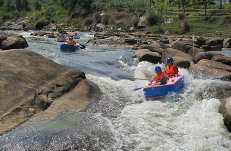 Waterland Thach Lam Stream Amusement Park