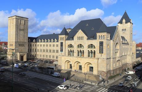 Zamek Cultural Center