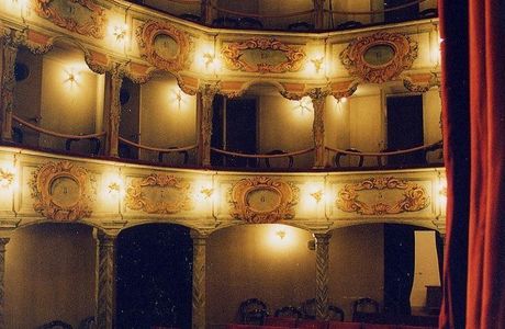 Teatro Flora