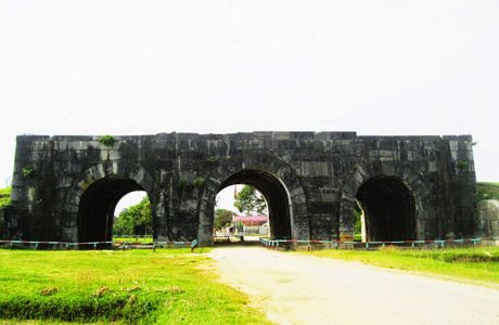 Citadel of the Ho Dynasty (Thanh Nha Ho)