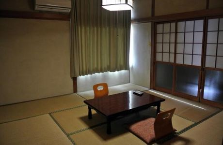 Takachihocho Heated Swmming Pool