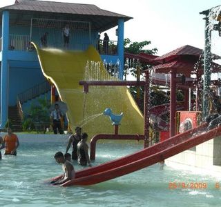 Dreamland Amusement Park