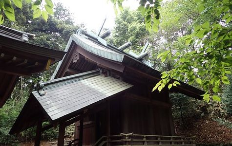 Nakahikawa Shrine 1