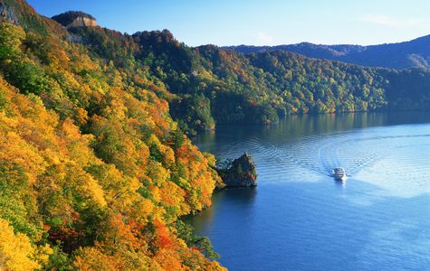 Lake Towada 1