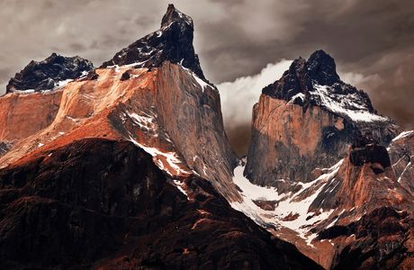 Cordillera Paine Mountain Range