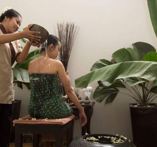 World Massage & Spa