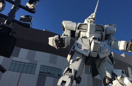 Gundam Statue