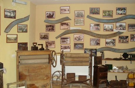 Exhibition Wheel of History