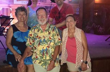 Sandbar Courtyard at Isla Grand Beach Resort