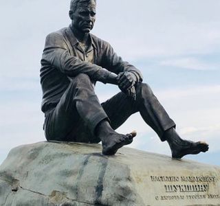 Monument to Shukshin