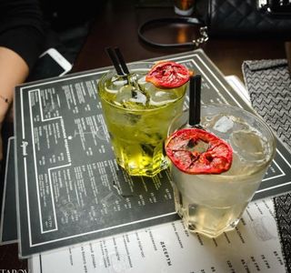Verny Bar