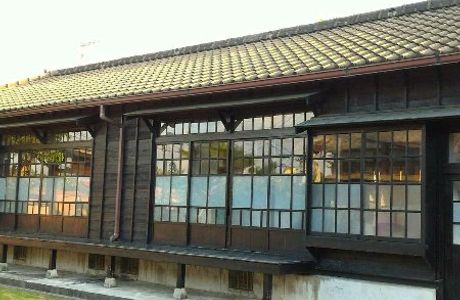 Shan Jiao Elementary School Ri Zhi Hou Qi Su She Qun