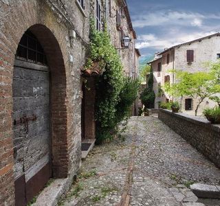 borgo medioevale di Contigliano alta