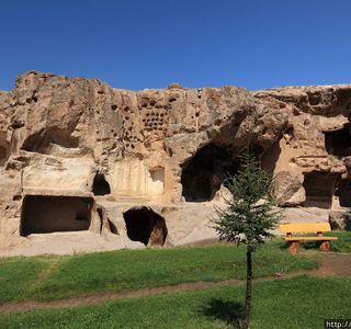 Eski Gumusler Monastery