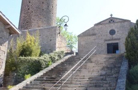 La tour de Chambles