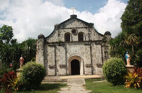 Navalas Church