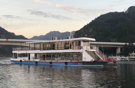 Xiaobeijiang Pleasure Boat of Qingyuan