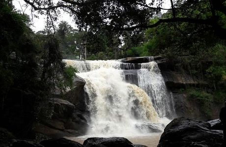 Tat Hueang Waterfall