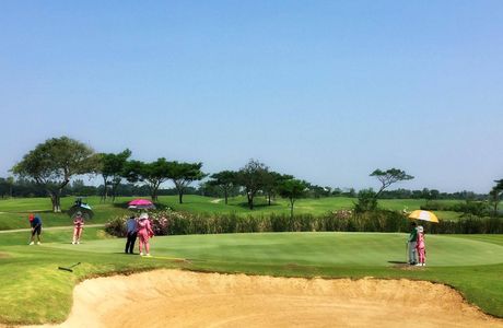 Siharatdechochai Golf Course