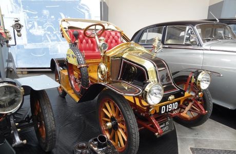 Conservatoire National de Vehicules Historiques