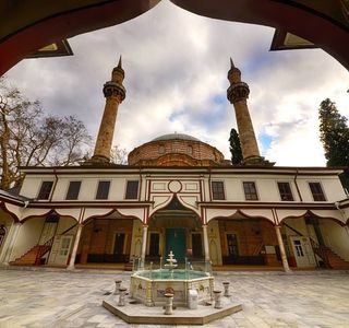 Emir Sultan Camii