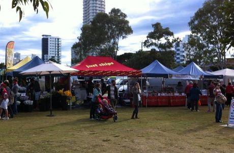 Burleigh Art and Craft Markets