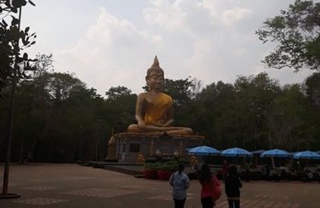 Puttha Utthayan and Pra Mongkol Ming Muang