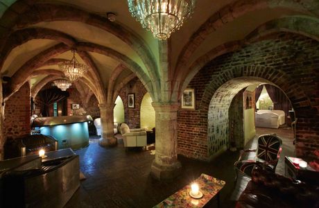 Wingspan Bar