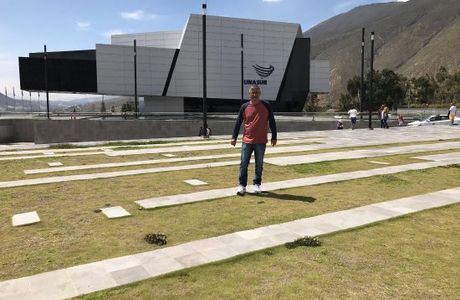 Edificio de la UNASUR