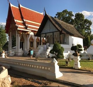 Phrathat Kham Kaen