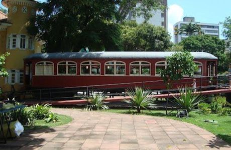 Praça Luíza Távora