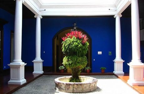 Casa Urquiaga (Casa Calonge)